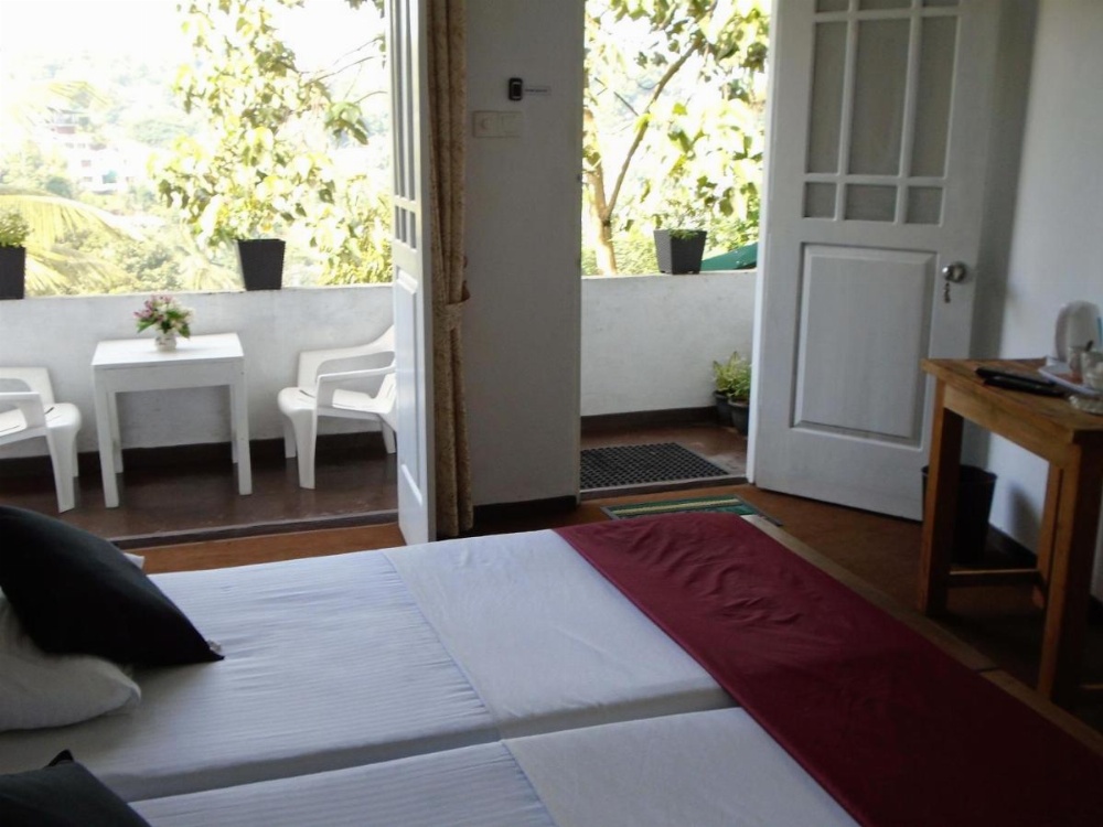 Kandy Mountain Cottage Image 41