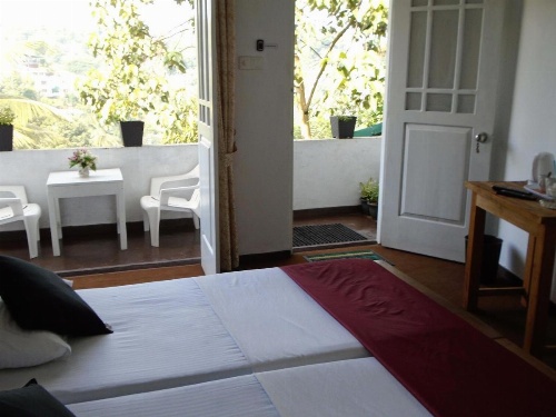 Kandy Mountain Cottage image 41